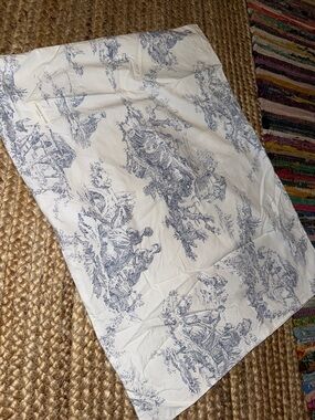 Blue and White Toile Home pillowcase - Classic Toile Pattern